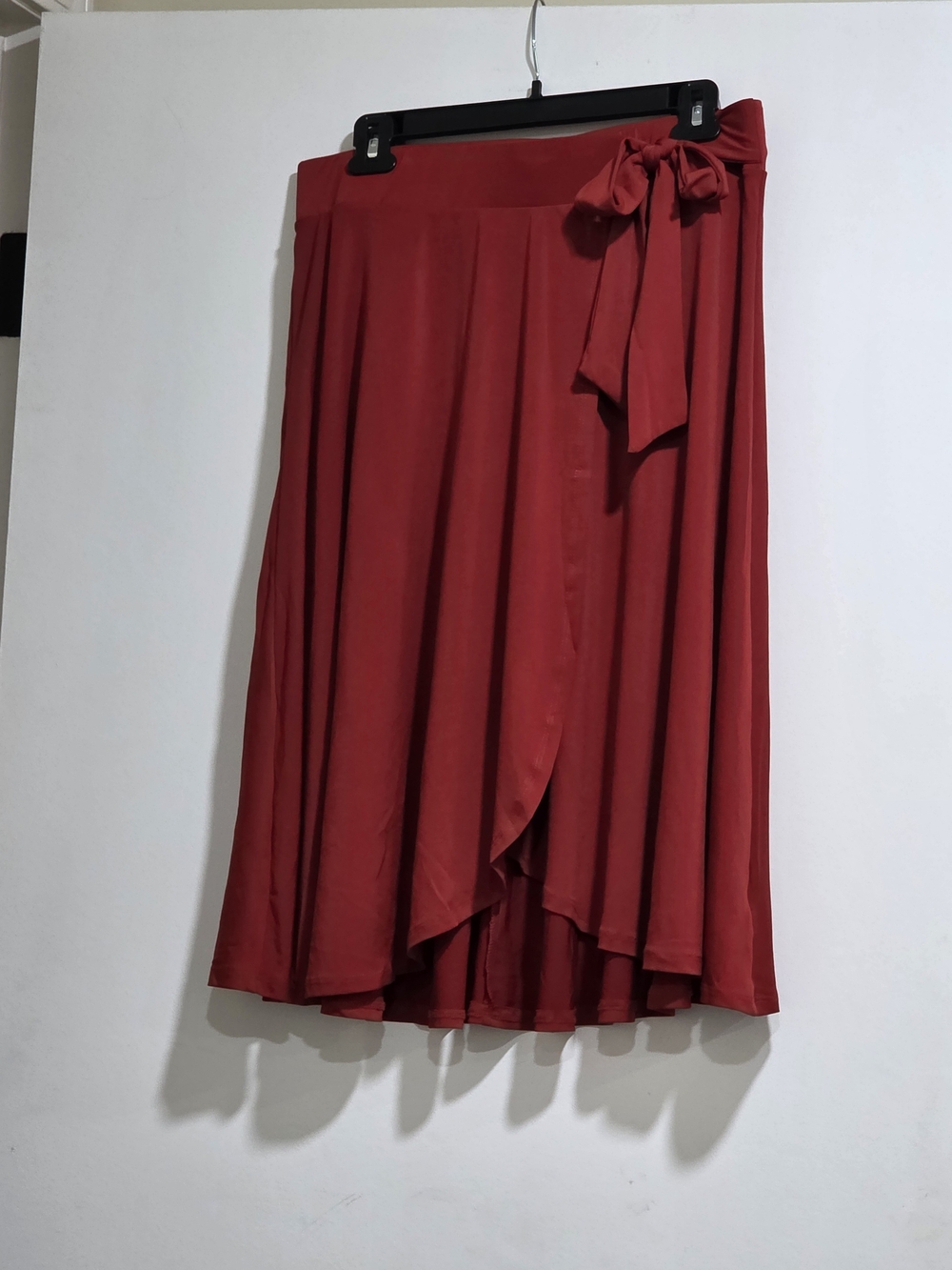 Torrid Red Tie Waist Asymmetrical Midi Skirt — Size 0